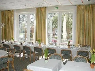 Hotel By Ihg Lübeck