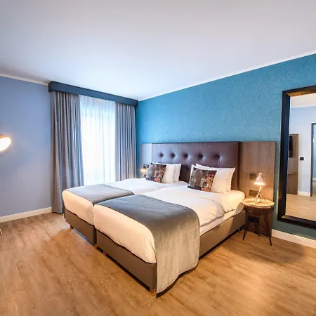 By Ihg 4* Lübeck